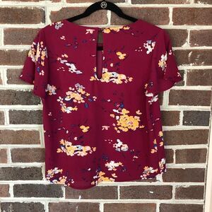 Xhilaration Floral Cropped Blouse